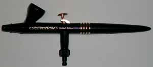 Airbrush mit Flie&szlig;becher